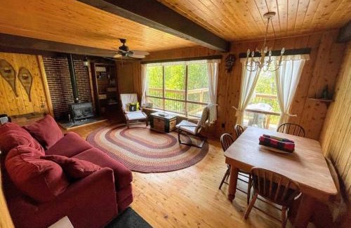 Northern Bruce Peninsula House | Blue Vista Tobermory Waterfront Cottage