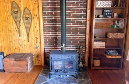 Northern Bruce Peninsula House | Blue Vista Tobermory Waterfront Cottage