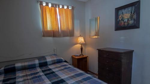 Lake of Bays Resort | Blue Water Acres