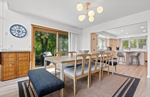 Carsonville House | Blue Water Beach House! Amazing Beach, sleeps 20!