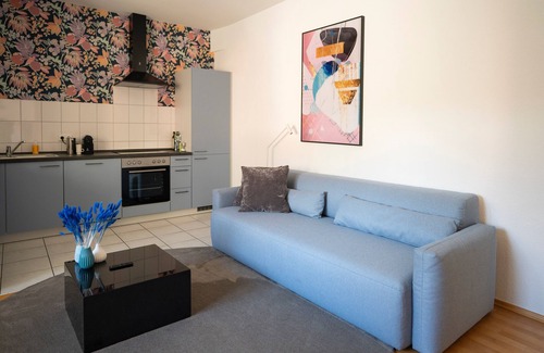 Ulm Apartment | Blue whale, stylish apartment, living room, bedroom, bathroom, kitchen, central in Ulm