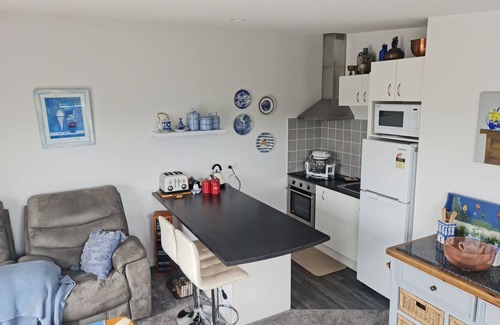 Invercargill Apartment | Blue Willow Cottage