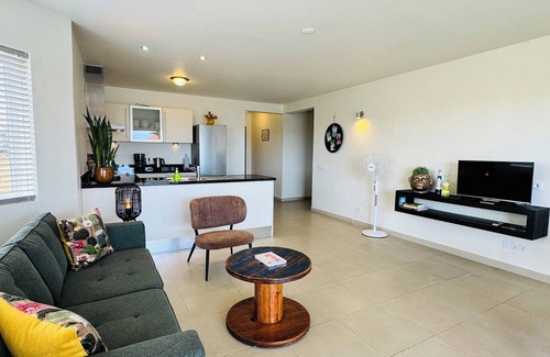 Sint Michiel Apartment | Bluebay - TT#12: Poolside Ocean View - AIRCO
