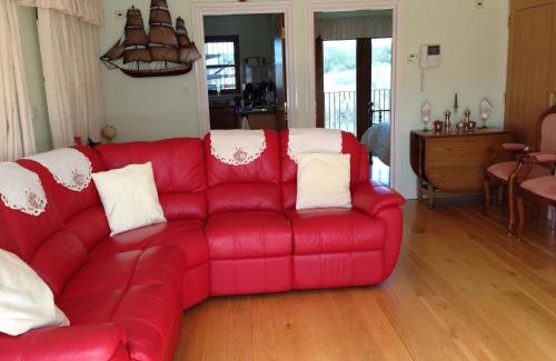 Probus Apartment | Bluebell Apartment Suite with separate lounge area