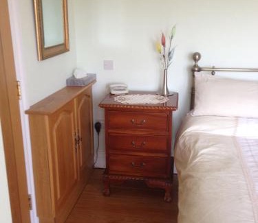 Probus Apartment | Bluebell Apartment Suite with separate lounge area
