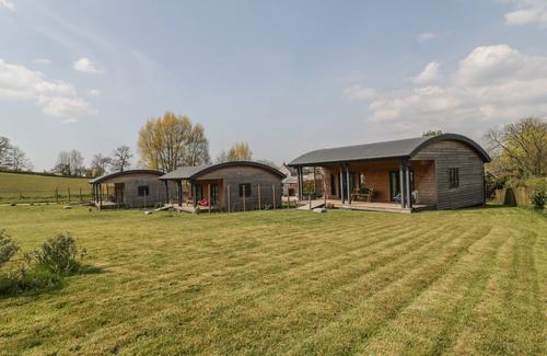 East Pennard Cottage | BLUEBELL, pet friendly, with a garden in West Pennard