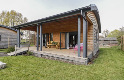 East Pennard Cottage | BLUEBELL, pet friendly, with a garden in West Pennard