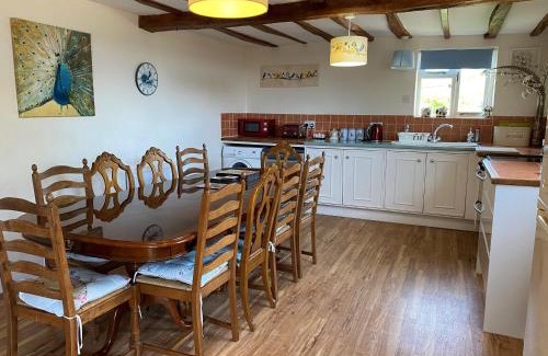 Michelmersh Apartment | Bluebells Farmstay
