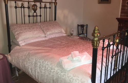 Angaston Bed & Breakfast | Bluebird Cottage Barossa escape