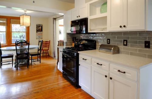 River West House | Bluebird Day - Lavender Cottage