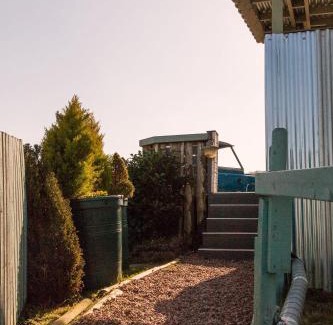 Umberleigh Cabin | Bluebird Penthouse & Land Rover Hot Tub