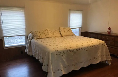 Centralia House | Bluegill Cove-O'Brist Vacation Rentals