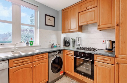 South Galson Cottage | Bluegrass Retreat on the River Ness