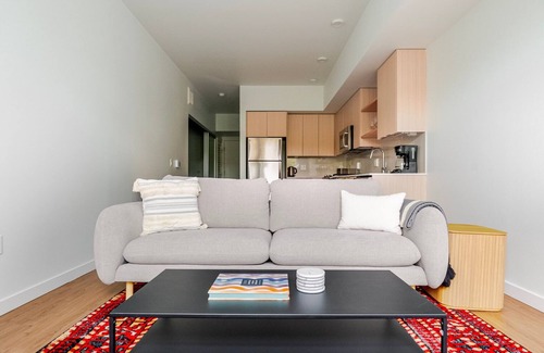 Downtown Apartment | Blueground | Downtown, rooftop, nr Marymoor Park