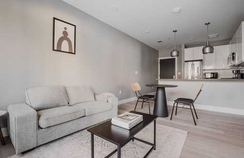 Eagle Hill Apartment | Blueground | East Boston, AC, w/d, nr parks
