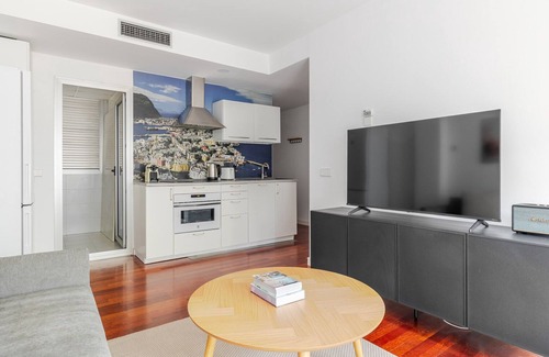 El Viso Apartment | Blueground | El Viso, pool & w/d, nr palace