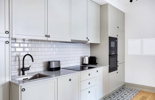 Santa Isabel Apartment | Blueground | Estrela, furnished & equipped