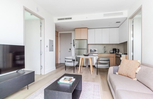 Gowanus Apartment | Blueground | Gowanus, pool & w/d, nr park