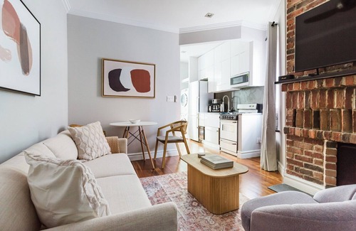 Peter Cooper Village Apartment | Blueground | Gramercy Park 2bd apartment