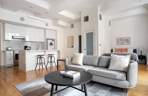 Historic Core Apartment | Blueground | Historic Core, rooftop pool, nr Bradbury Building