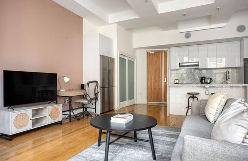 Historic Core Apartment | Blueground | Historic Core, rooftop pool, nr Bradbury Building