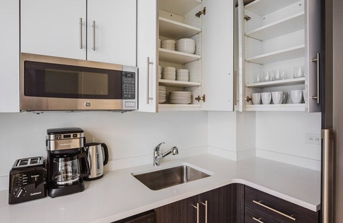 Chelsea House | Blueground | Hudson Yards, gym & w/d, nr MSG
