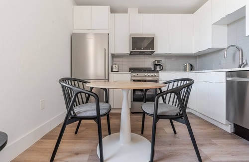 Logan Circle Apartment | Blueground | Logan Circle, AC & w/d, nr landmarks