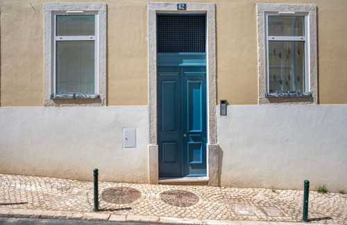 Alges Apartment | Blueground | Oeiras, fully furnished