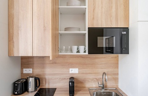 Prague 7 Apartment | Blueground | Prague 7, renovated, student housing (PRG-59)