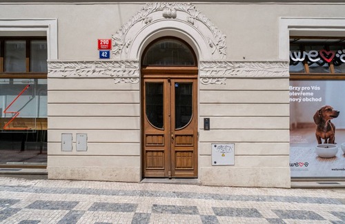 Prague 7 Apartment | Blueground | Prague 7, renovated, student housing (PRG-59)