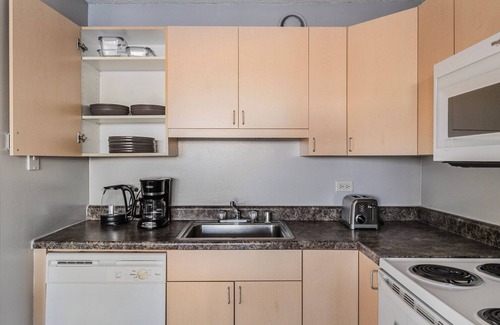 South Loop Apartment | Blueground | South Loop, rooftop & gym, nr park