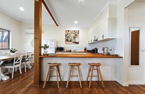 Metung House | Bluelake Cottage Metung