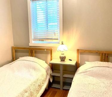 Brights Grove House | Bluewater Delight