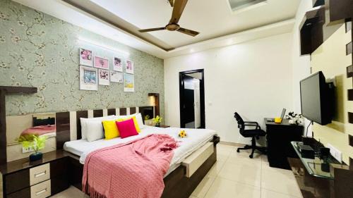 Vaishali Nagar Apartment | BluO 2BHK Jaipur - Balcony, Terrace Garden, Parking, Lift