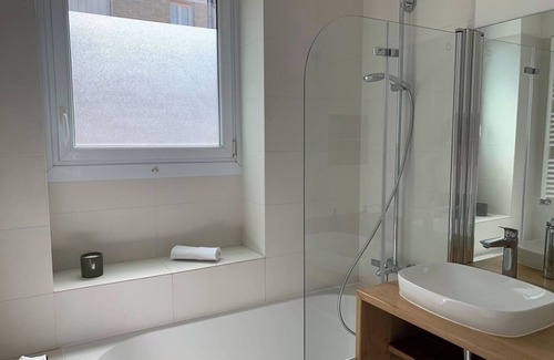 9th Arrondissement Apartment | BnBNook - Trendy 2BR Flat Near Pigalle and Montmartre