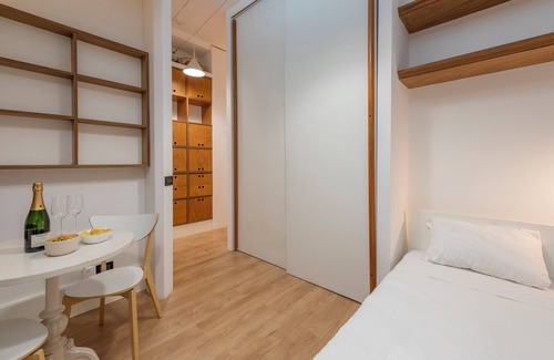 Tricolore Apartment | BnButler - Visconti di Modrone 18