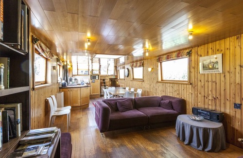 Noordschote Boat Rental | Boat Getaway Near Lake