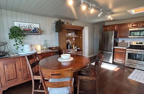 Bluffton House | Boat Watchers Paradise-Amazing Views on the Muskegon Channel-A Private Haven!