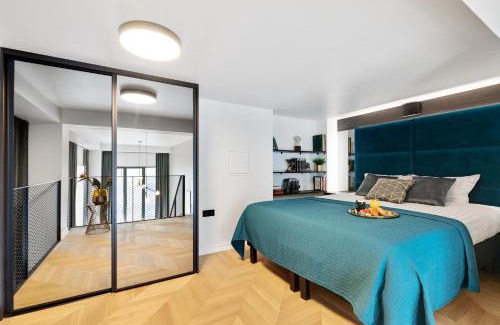 Old Town Apartment | Bob W Duo Lofts