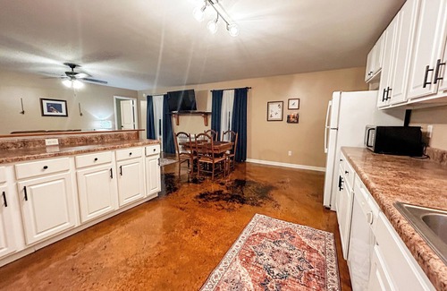 Mount Pleasant House | Bobwhite's Retreat: A peaceful country getaway!