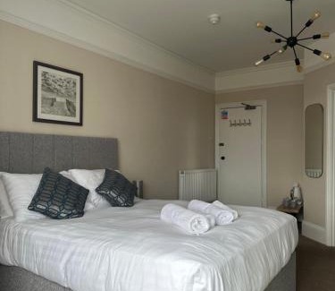 Aberystwyth House | Bodalwyn Guest House