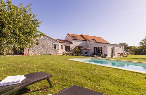 Port-Saint-Pere Cottage | Bohême Studio with terrace and parking, near Planète Sauvage