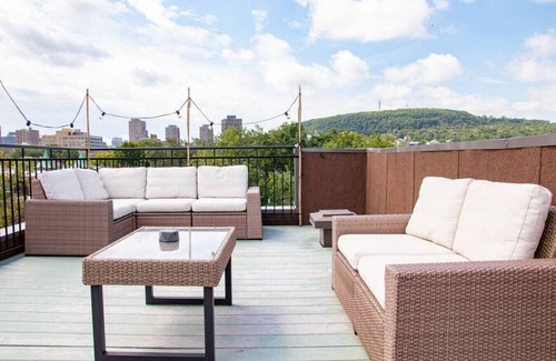 Plateau Mont Royal Apartment | Bohemian/2Bds/Rooftop/Terraces/Plateau/St-Denis/AC