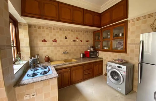 Dcheira El Jihadia Apartment | Bohemian Amazigh style apartment with patio Peace and comfort