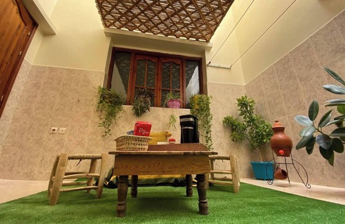 Dcheira El Jihadia Apartment | Bohemian Amazigh style apartment with patio Peace and comfort