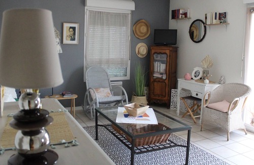 Albi Apartment | Bohemian apartment with free parking