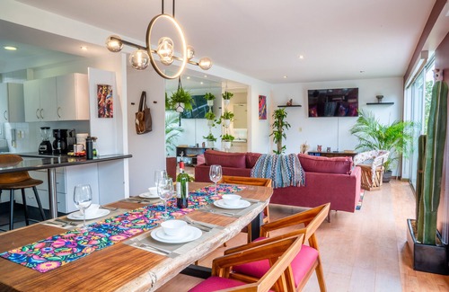 Benito Juarez Apartment | Bohemian Condesa Pent House 3 bedroom Villa with AC