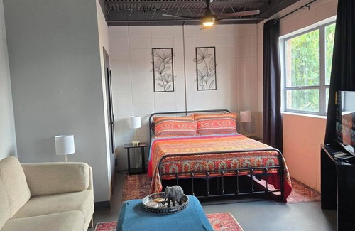 Greater Belhaven Apartment | Bohemian Industrial Studio Apartment Near Hospitals and Colleges