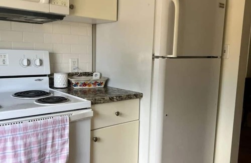 Crescent Lake Apartment | Bohemian Lakeview Retreat!