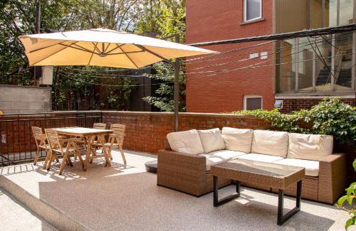 Plateau Mont Royal Apartment | BOHEMIAN - SelfCheckIn - Rooftop - Terraces - St-Denis